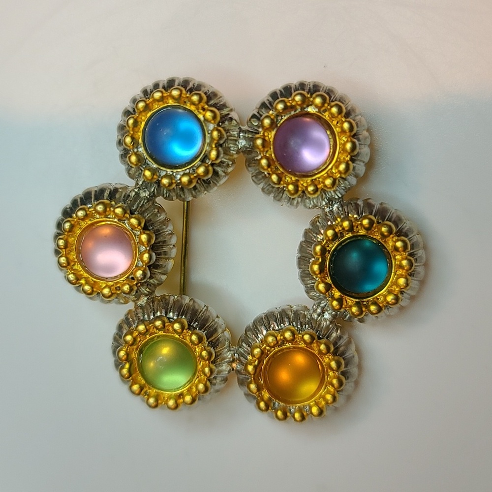 Brooch- Two Sisters Costume Jewelry Vintage 1960-1992 goldtone w faux stones